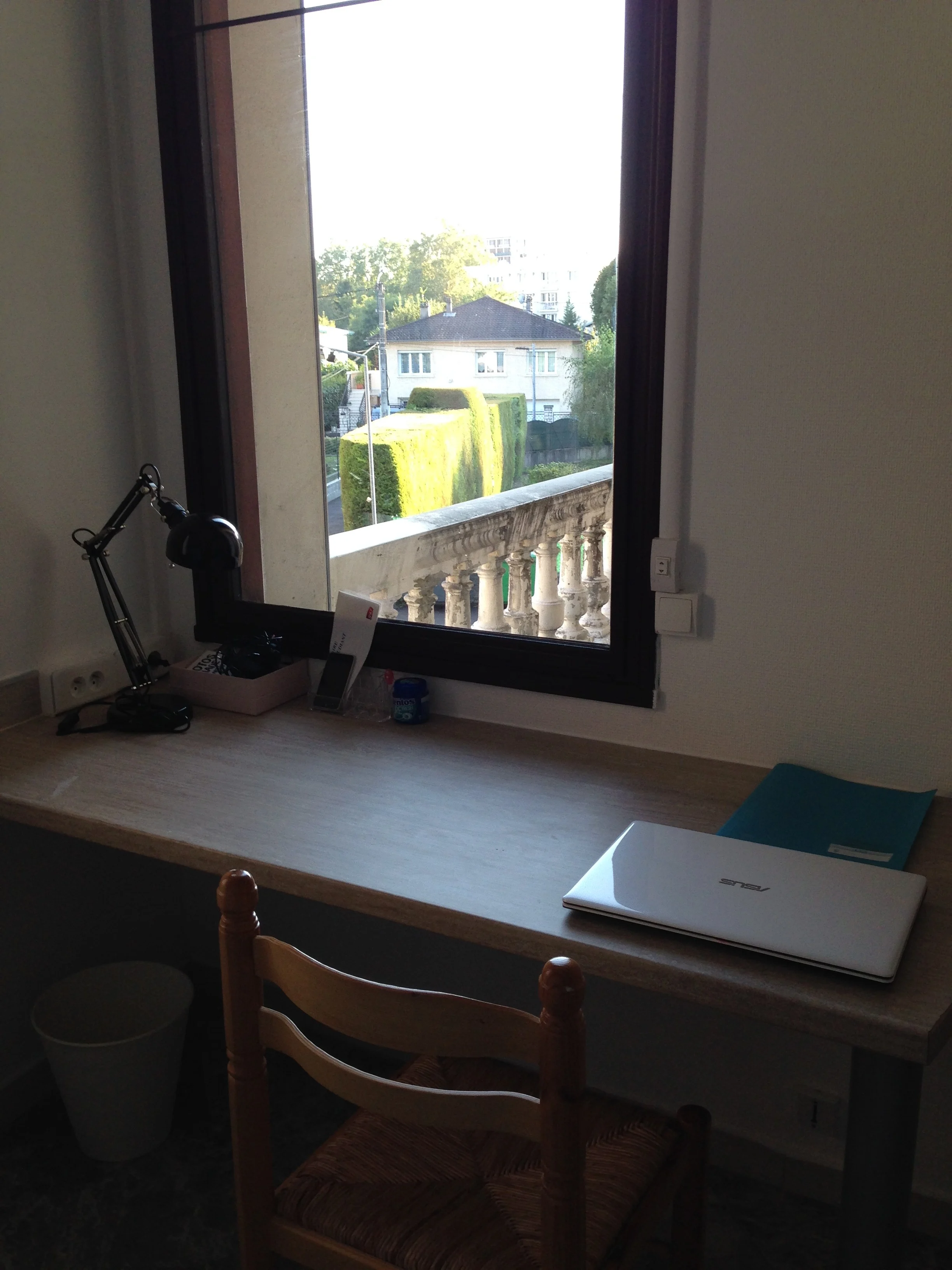 Grand bureau avec vue