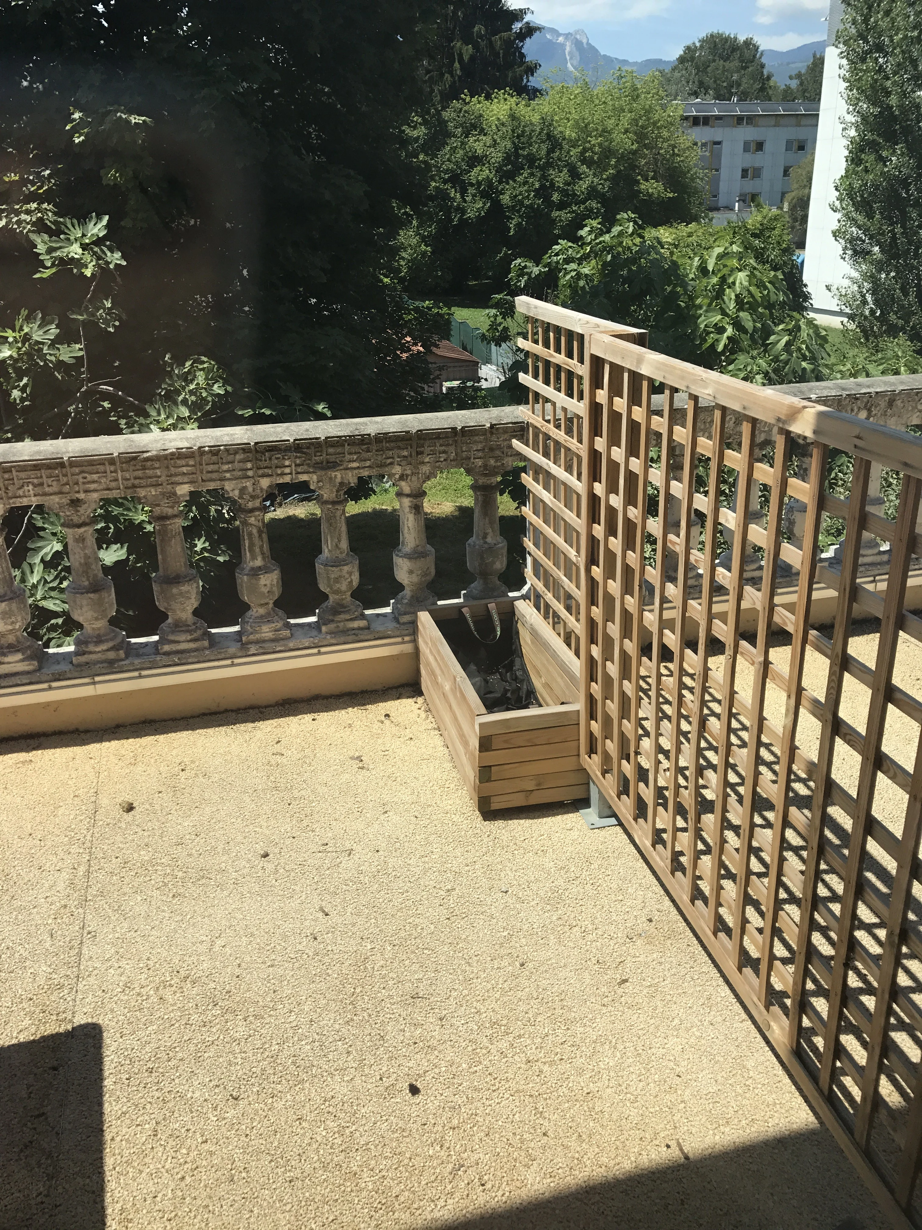 S14 terrasse vue droite